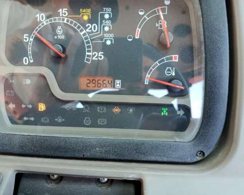 Tractor Case Farmall 100jx 2017 con Pala - Solo 2.900 Hs