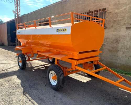 Acoplado Tanque Metálico 5000 Lts