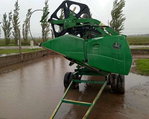 John Deere 9650sts. año 2011. M 7868hs. R 5814hs.