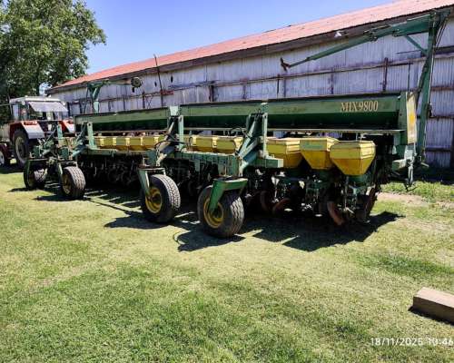 Sembradora Pierobon de 18 S a 52 CM.