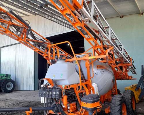 Pulverizadora de Arrastre Jacto Advance 3000 Poco USO