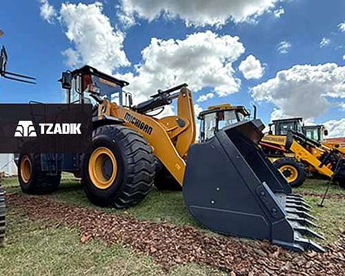 Pala Frontal M130hd 238hp Balde de 4,2m