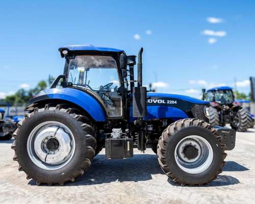 Tractor Lovol TR2204 220hp 4X4 3 Puntas Ruedas Duales