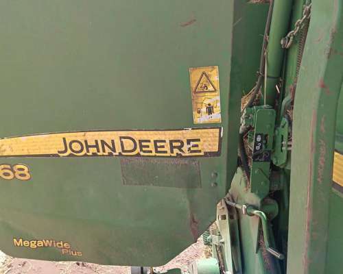 Rotoenfardadora John Deere 568 año 2011.