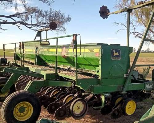 Sembradora John Deere 750 en Tándem