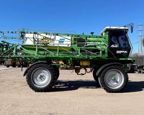 Pulverizadora Metalfor Multiple 2800