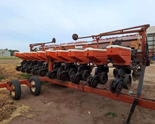 Sembradora Autotrailer Metar de 10 a 70