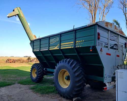 Tolva Autodescargable Ferrario de 18 TN. año 2000