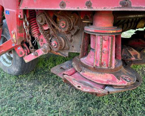 Segadora de Arrastre Mainero 6060