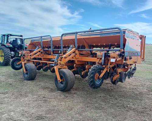 Agrometal TX Mega Neumática Impecable año 2005 13 a 52