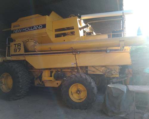 Vendo NH TR 97 año 95 30 Pies.