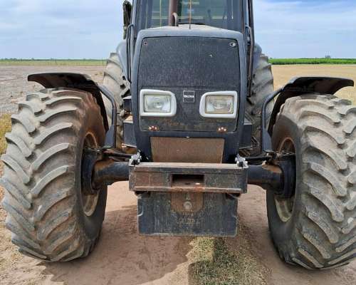 Tractor Valtra BH 160 con Cabina y Climatic