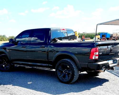Ram 1.500 5.7 V8 Laramie 4X4
