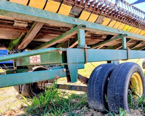 Plataforma Jhon Deere 630f de 30 Pies