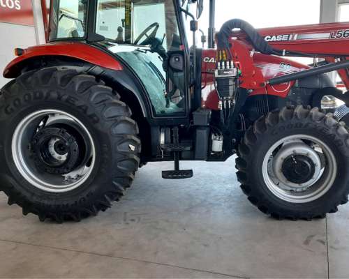 Tractor Case IH Farmall 80 + Pala Frontal Case IH L560