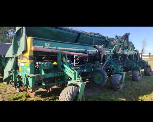 Sembradora Pierobon Neumática de 16 a 70cm