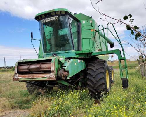 Cosechadora John Deere 9600. año 1996. Plataforma de 45 Pies