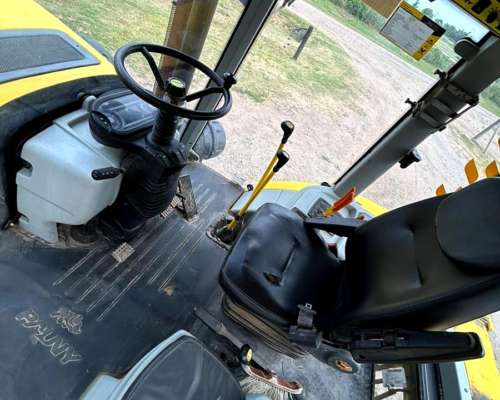 Tractor Brioso 215ie de 215 HP