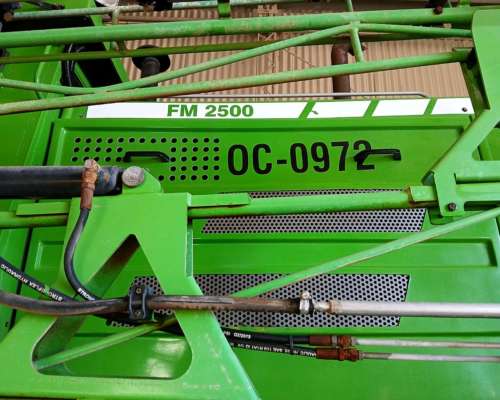 Pulverizadora Metalfor 2500 Usada
