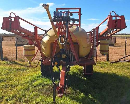 Pulverizador de Arrastre Barbuy 2200