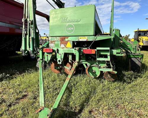 Sembradora Pierobon MIX 10880 2b año 2002