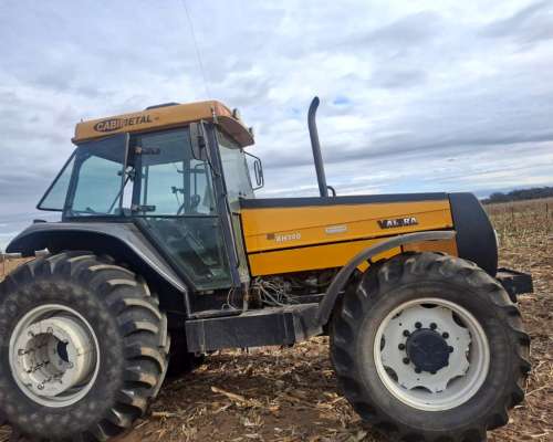 Tractor Valtra BH 140 Doble Traccion
