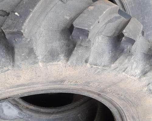 Vendo Cubiertas Varias Medidas 20-8-42/ 20-8-38/ 23.1.30