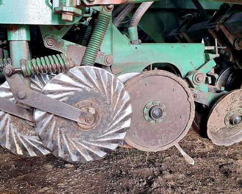 Sembradora Pierobon TD 21-36, Tres Arroyos