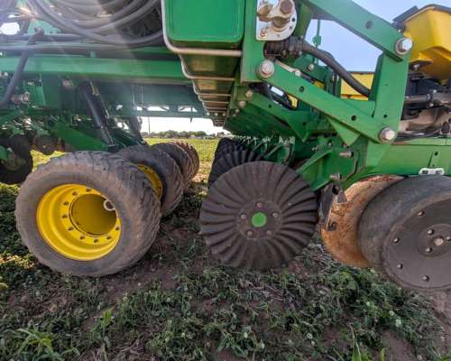 Plantadora John Deere DB83 USA 48 Surcos a 52,5 año 2017.
