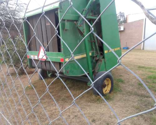 Enrolladora John Deere 535