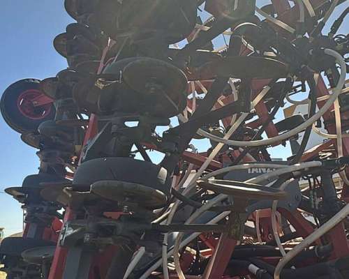 Tren de Siembra Tanzi de 50 a 23 cm Monodisco. año 2016