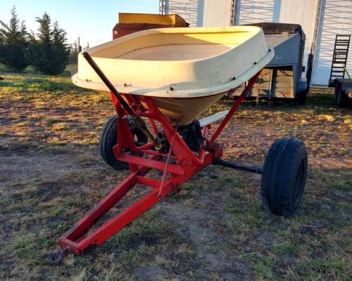 Fertilizadora de Arrastre Tanzi GL 1002 T