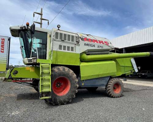 Claas Mega 370 año 2005 con Plataforma 30 Pies