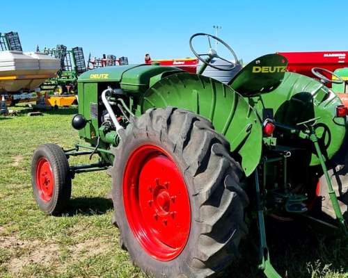 Tractor Deutz A40 con Levante de 3 Puntos