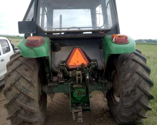 John Deere 5090e, con Pala