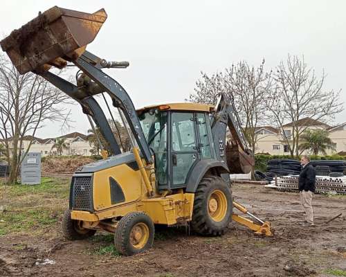Retroexcavadora John Deere 310j - 2010