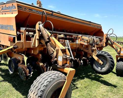 Sembradora Agrometal TX Mega 9/52, Fertilización Simple