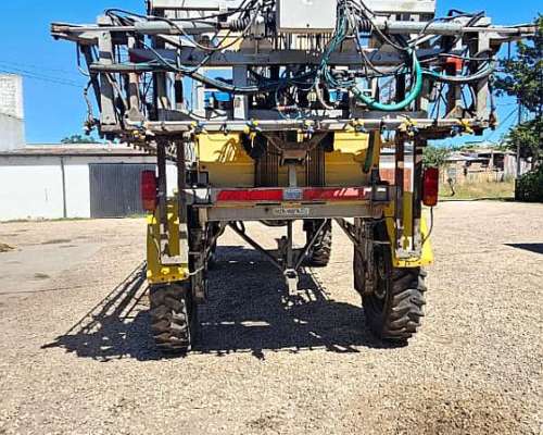 Pulverizadora Autopropulsada Pla 3250, año 2013