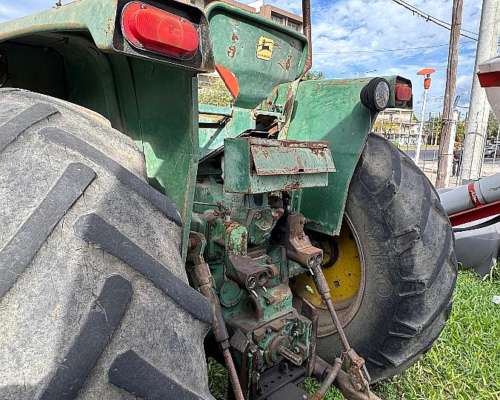 Tractor John Deere 3530