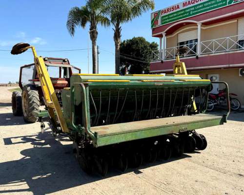 Sembradora Templar de 17 a 17,5 con Alfalfero