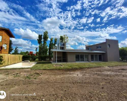 Construcción de Casas, Piletas, Piscinas, Quinchos, Etc.
