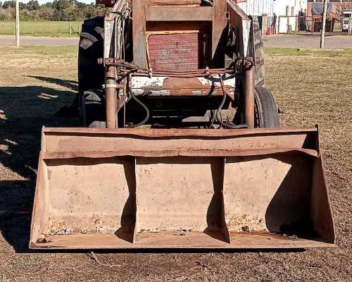 Tractor Fiat 700 con Pala y Retro
