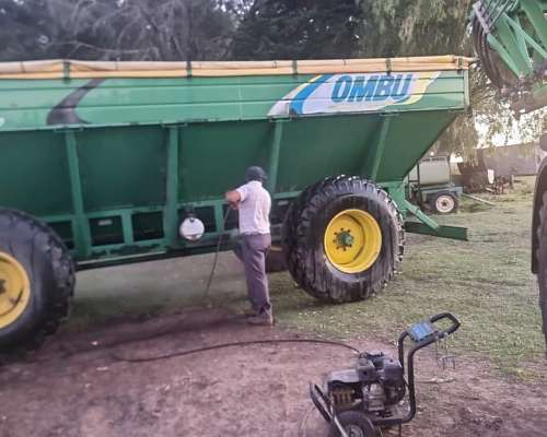 Tolva Autodescargable Ombu de 22 TN