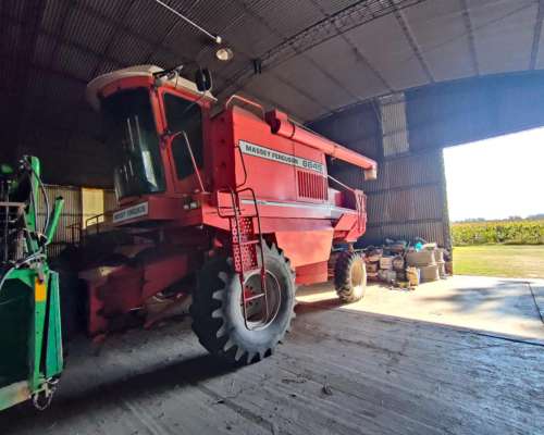 Cosechadora Massey Ferguson 6845