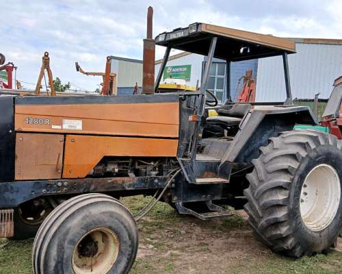Tractor Valmet 1280 R , Tracción Simple