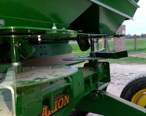 Liquido Fertilizadora Arrastre 2900 Litros