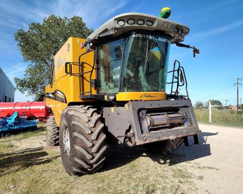 Cosechadora Challenger 660. con Draper 35 Pies