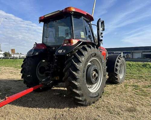 Tractor Case MXM 135