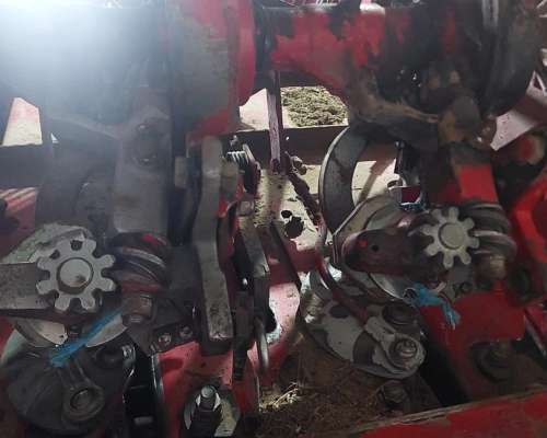 Enfardadora Massey Ferguson, Impecable