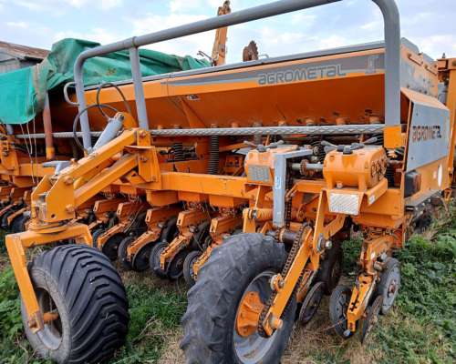 Sembradora TX Mega 16 a 42, 13 a 52cm